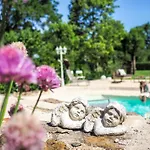 Casa vacanze Saint-laurent Pool Retreat La Chapelle-Themer