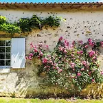 Casa vacanze Saint-laurent Pool Retreat La Chapelle-Themer