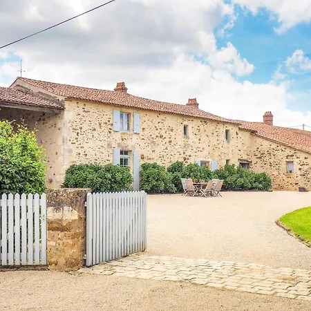 Saint-laurent Pool Retreat בית נופש La Chapelle-Themer