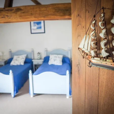 Saint-laurent Pool Retreat