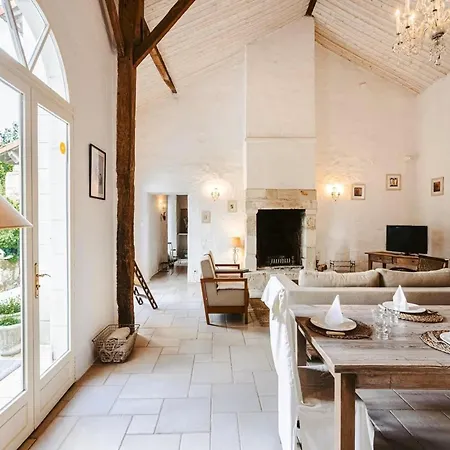 Ferienhaus Holiday Home Saint-Laurent Pool Retreat