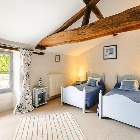 Holiday Home Saint-Laurent Pool Retreat Ferienhaus