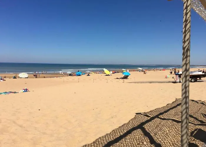 Saint-laurent Pool Retreat * La Chapelle-Themer