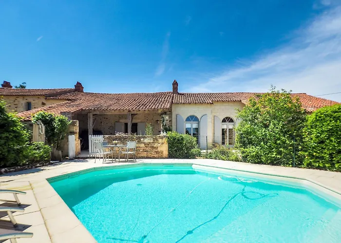 Saint-laurent Pool Retreat 펜션 La Chapelle-Themer