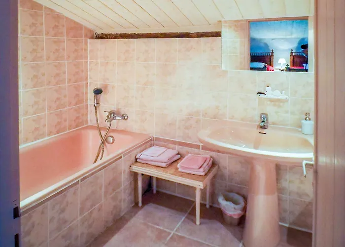 Saint-laurent Pool Retreat * La Chapelle-Themer