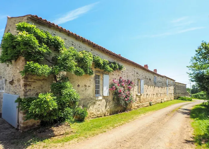 Saint-laurent Pool Retreat La Chapelle-Themer