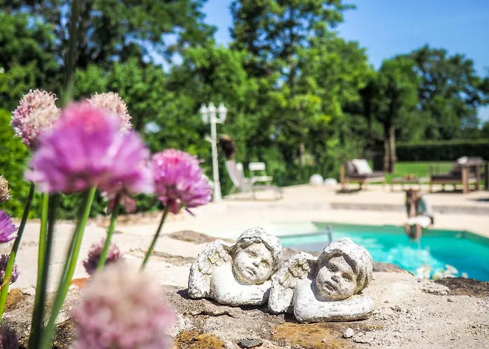 Saint-laurent Pool Retreat 펜션