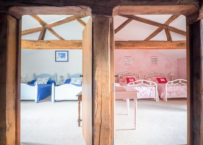 펜션 Saint-laurent Pool Retreat La Chapelle-Themer