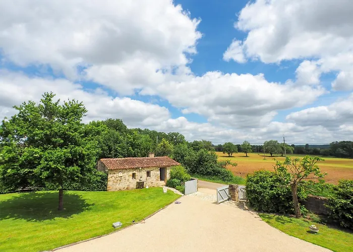 Saint-laurent Pool Retreat 펜션